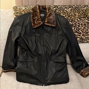 NWOT B Moss brand nylon jacket w/ faux fur, size Large